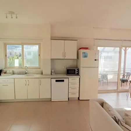 Penthouse Turtle Bay, Close To The Sea * Agios Georgios (Girne)